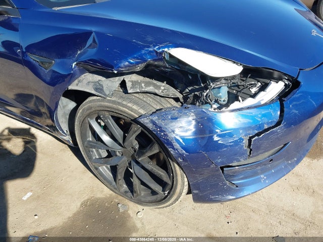 2018 TESLA MODEL 3 5YJ3E1EA3JF015598 Photo 5