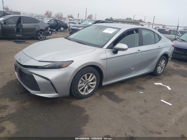 Toyota CAMRY LE 2025 4T1DAACK3SU510612 Image 2