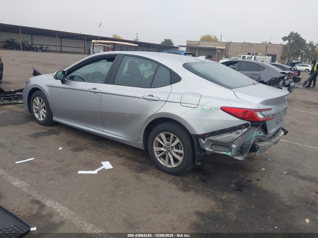 Toyota CAMRY LE 2025 4T1DAACK3SU510612 Image 3