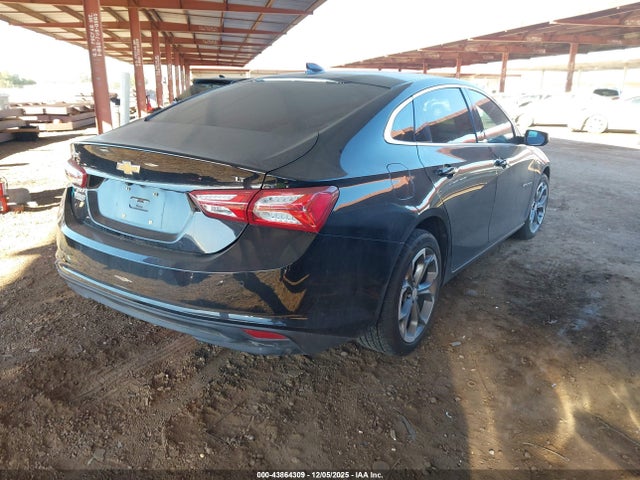1G1ZD5ST6NF102979 Chevrolet Malibu Fwd Lt