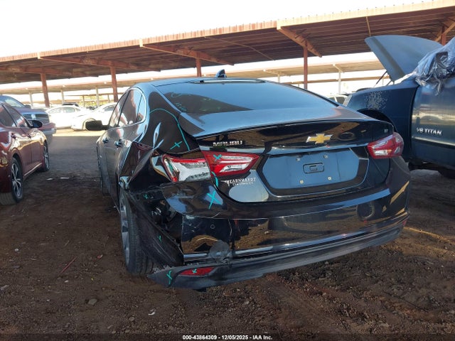 1G1ZD5ST6NF102979 Chevrolet Malibu Fwd Lt
