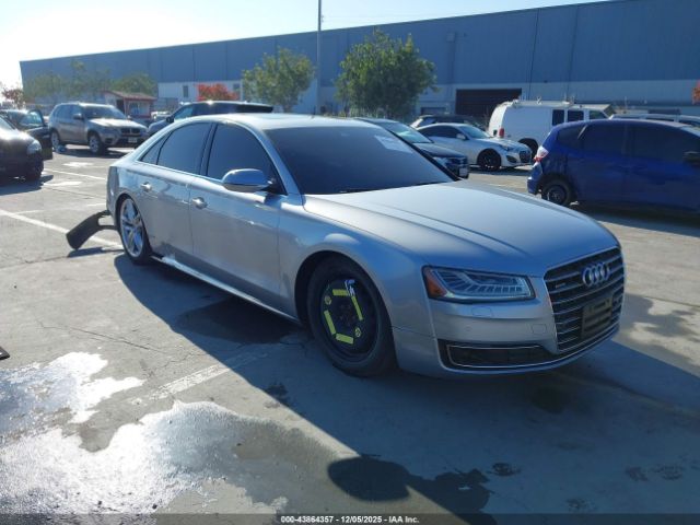 2015 AUDI A8 WAUJGAFDXFN010186
