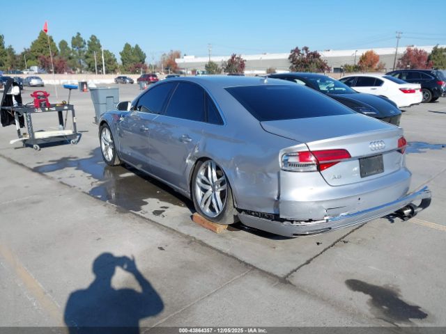 2015 AUDI A8 WAUJGAFDXFN010186 Photo 2