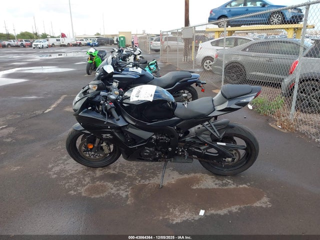 Suzuki GSX-R600 2024 JS1GN7FA6R7100515 Image 13