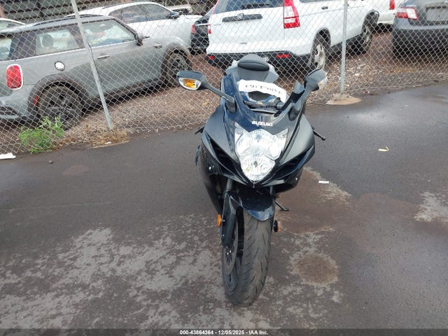Suzuki GSX-R600 2024 JS1GN7FA6R7100515 Image 5