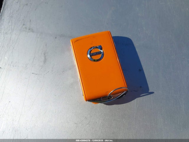 2022 VOLVO XC40 YV4162UK5N2724270 Photo 10