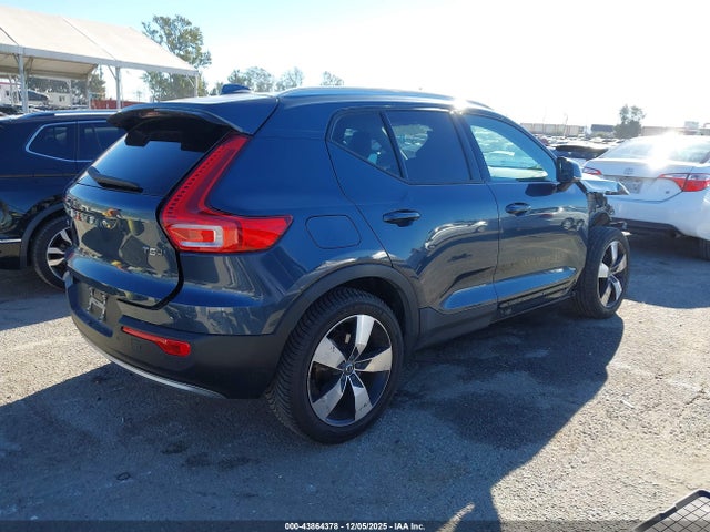 2022 VOLVO XC40 YV4162UK5N2724270 Photo 3