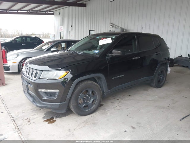 3C4NJCAB0JT107039 Jeep Compass Sport Fwd