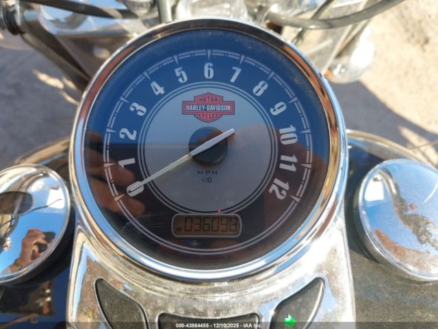 2016 HARLEY-DAVIDSON FLSTC 1HD1BWV12GB031010 Photo 6