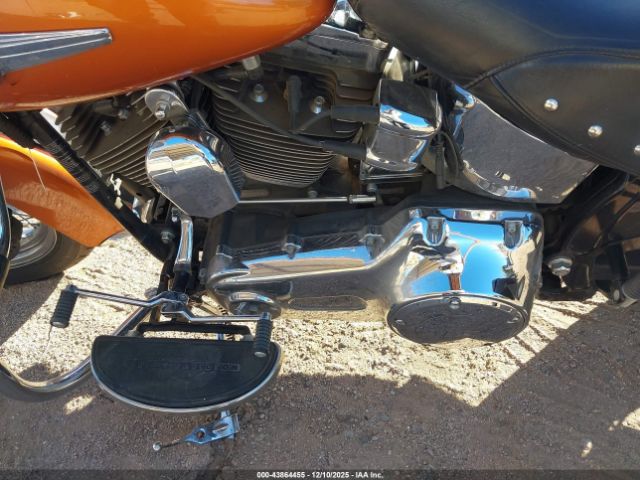 2016 HARLEY-DAVIDSON FLSTC 1HD1BWV12GB031010 Photo 8