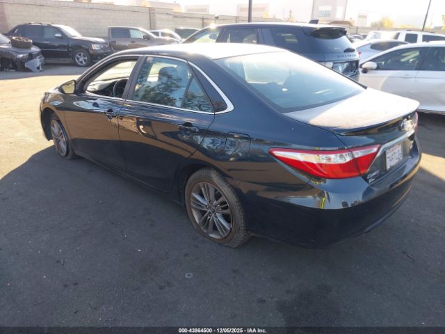 2015 TOYOTA CAMRY 4T1BF1FK3FU001324 Photo 2