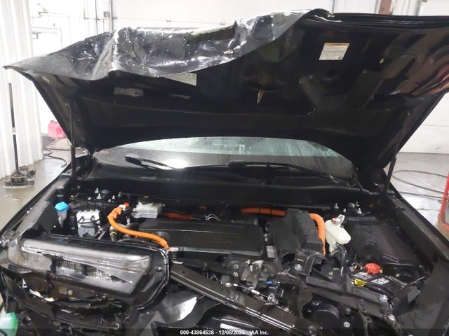 Продажа на аукционе авто 2023 Honda Cr-v Hybrid Sport, vin: 2HKRS5H5XPH706341, номер лота: 43864528