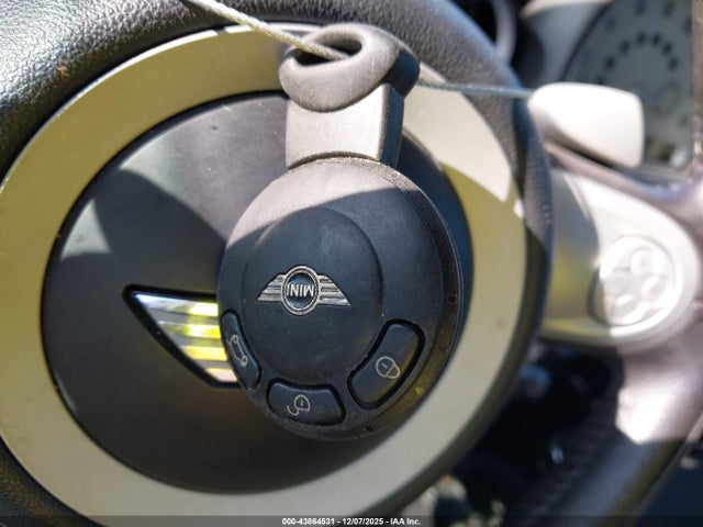 2009 MINI COOPER CLUBMAN WMWML33589TX33665 Photo 10