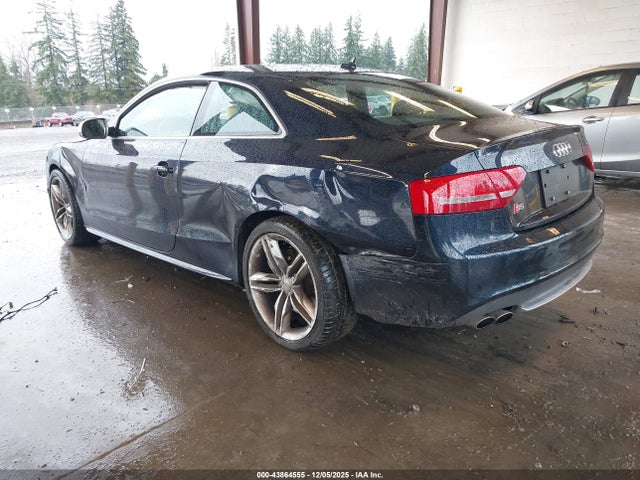 2010 AUDI S5 WAUVVAFR8AA066291 Photo 2