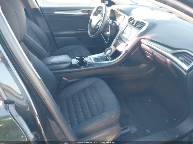 3FA6P0HDXER343926 Ford FUSION SE