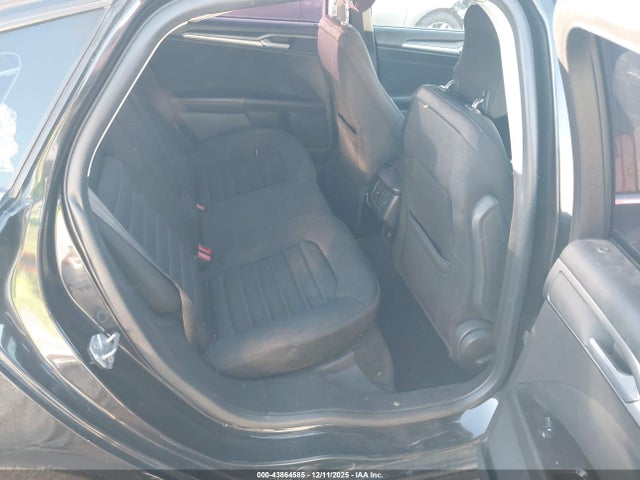 3FA6P0HDXER343926 Ford FUSION SE