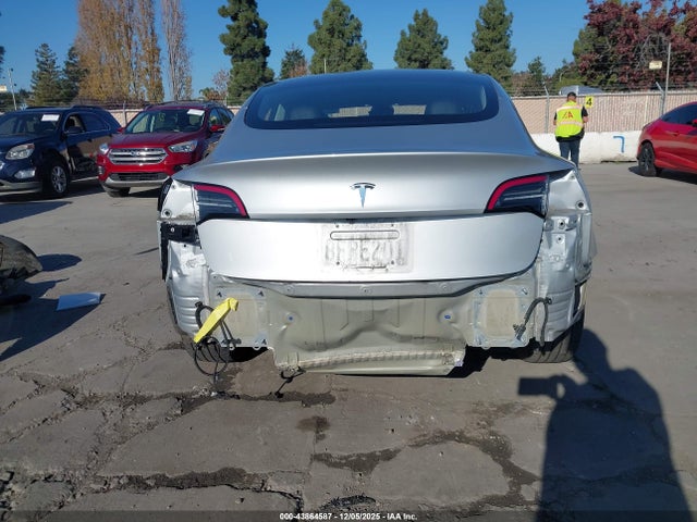 2018 TESLA MODEL 3 5YJ3E1EA2JF036359 Photo 5
