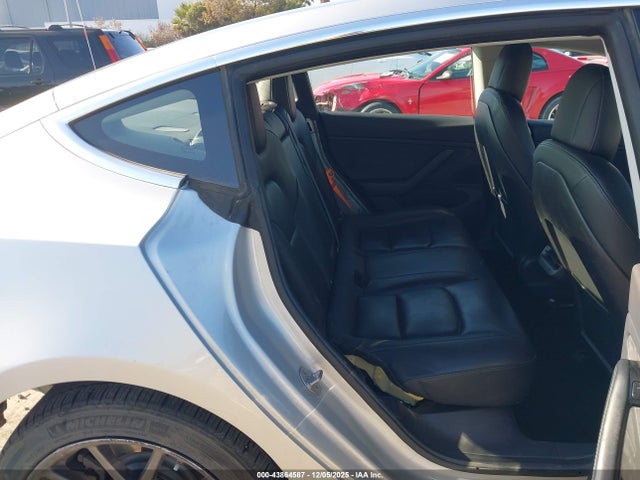 2018 TESLA MODEL 3 5YJ3E1EA2JF036359 Photo 7