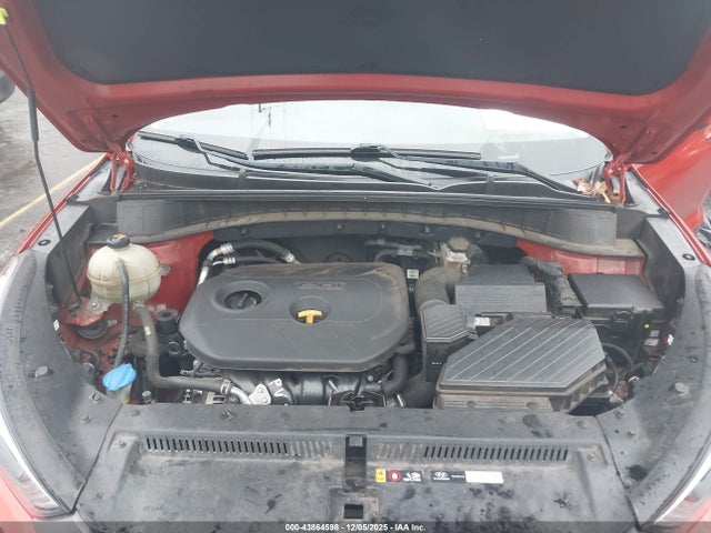 KM8J23A49GU238977 Hyundai TUCSON SE