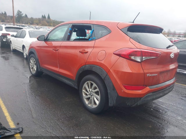 KM8J23A49GU238977 Hyundai TUCSON SE