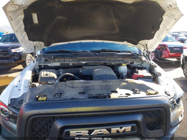 1C6RR6GGXKS670138 RAM 1500 Classic Warlock 4x2 6&#039;4 Box