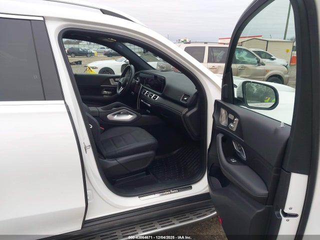2023 MERCEDES-BENZ GLS 580 4JGFF8GE7PB011872 Photo 4