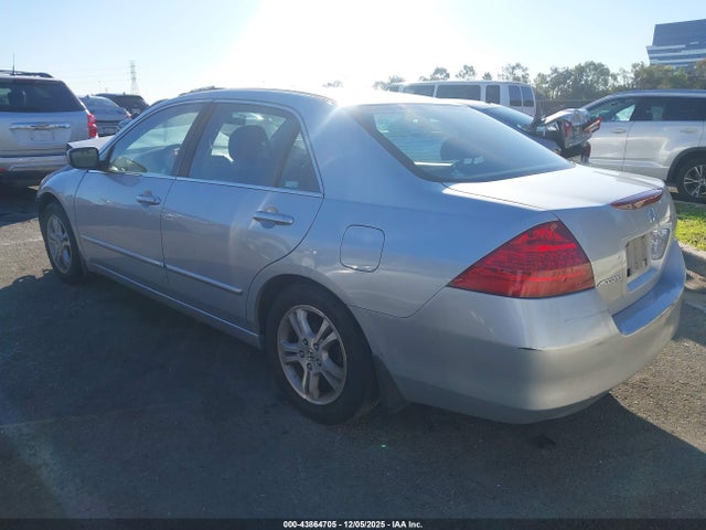 2006 HONDA ACCORD SDN 1HGCM56726A008673 Photo 2