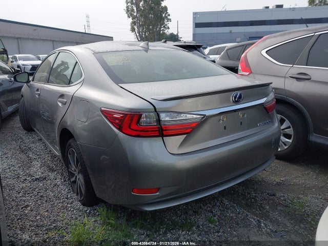 2018 LEXUS ES 300H JTHBW1GG7J2194014 Photo 2