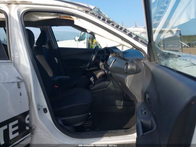 2023 NISSAN KICKS 3N1CP5BVXPL525565 Photo 4