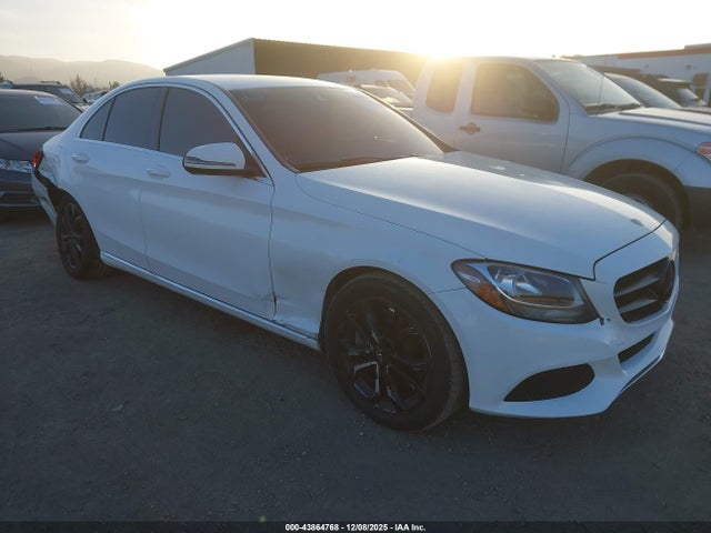 2016 MERCEDES-BENZ C 300 55SWF4JB4GU127263