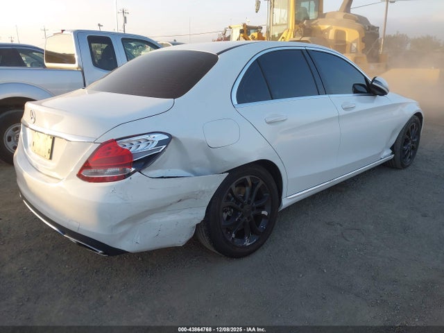 2016 MERCEDES-BENZ C 300 55SWF4JB4GU127263 Photo 3
