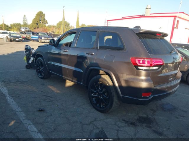 2020 JEEP GRAND CHEROKEE 1C4RJEAG3LC316802 Photo 2