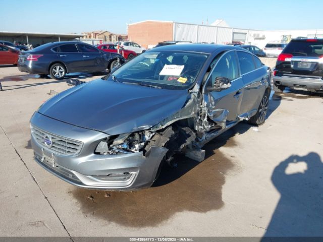 2018 VOLVO S60 INSCRIPTION LYV402HK3JB179061 Photo 1