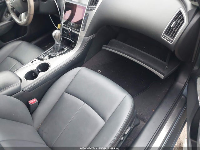 Продажа на аукционе авто 2017 Infiniti Q50 3.0t Premium, vin: JN1EV7AR6HM835945, номер лота: 43864774