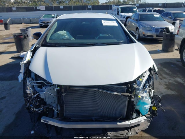 JTDACACU7S3047057 Toyota Prius Plug-in Hybrid Xse