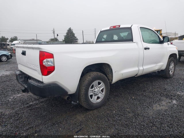 5TFNY5F10FX179099 Toyota Tundra Sr 5.7l V8