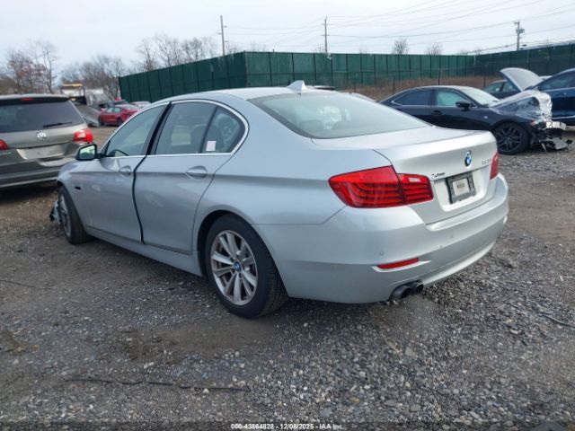 2015 BMW 528I WBA5A7C57FD625545 Photo 2