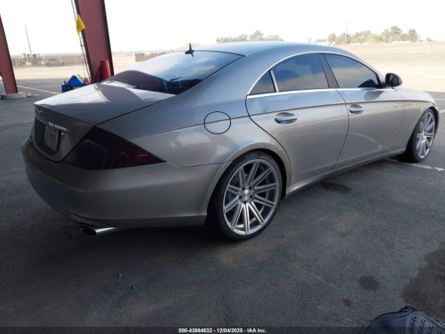 2006 MERCEDES-BENZ CLS 500 WDDDJ75X26A035418 Photo 3