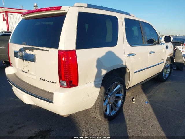 2011 CADILLAC ESCALADE 1GYS4DEFXBR266281 Photo 3