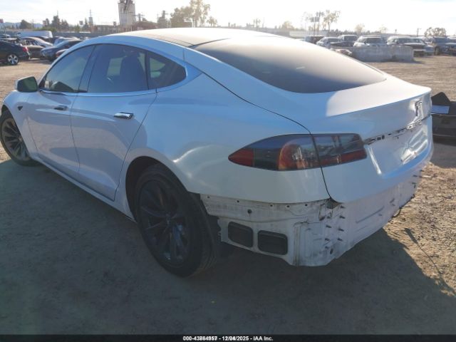 2018 TESLA MODEL S 5YJSA1E25JF298229 Photo 2