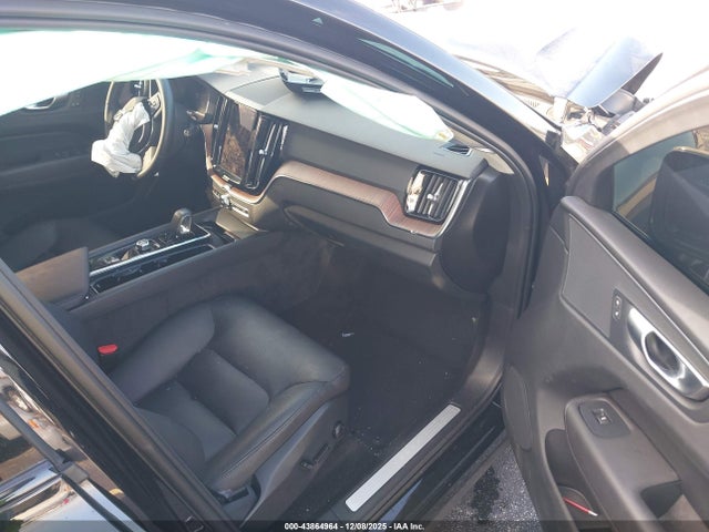 2024 VOLVO XC60 YV4L12RL2R1750636 Photo 4