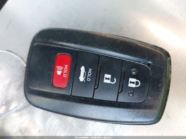 4T1R11AK8PU135591 Toyota CAMRY LE