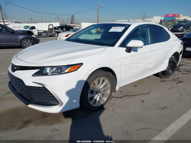 4T1R11AK8PU135591 Toyota CAMRY LE