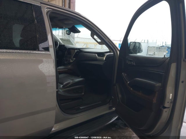 1GNSKBKC9JR166964 Chevrolet Tahoe Lt