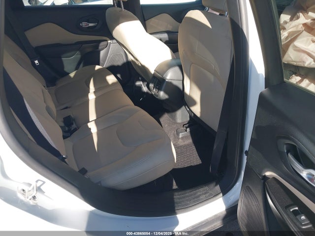 Jeep Cherokee Latitude 2015 1C4PJMCS8FW583973 Image 8