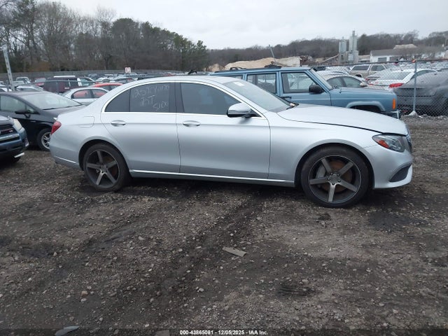 43865081 :رقم المزاد ، WDDZF4JB4HA079309 vin ، 2017 Mercedes-benz E 300 مزاد بيع