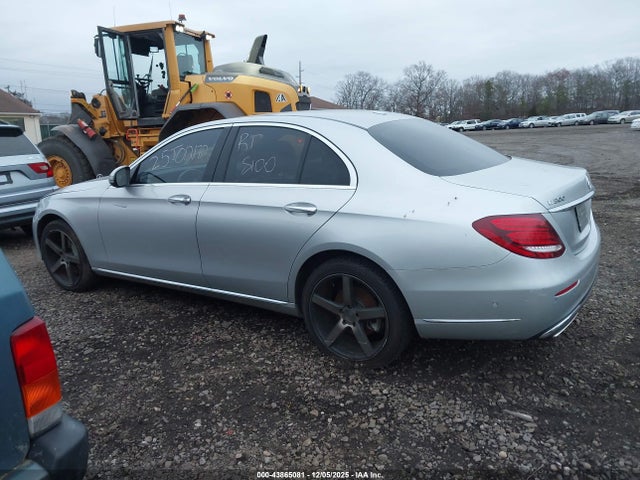 43865081 :رقم المزاد ، WDDZF4JB4HA079309 vin ، 2017 Mercedes-benz E 300 مزاد بيع
