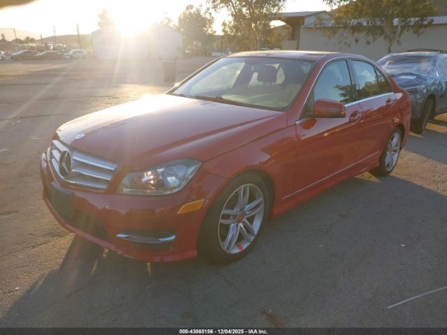 2013 MERCEDES-BENZ C 250 WDDGF4HB5DA795059 Photo 1