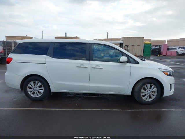KIA SEDONA LX 2018 KNDMB5C15J6378858 Image 13
