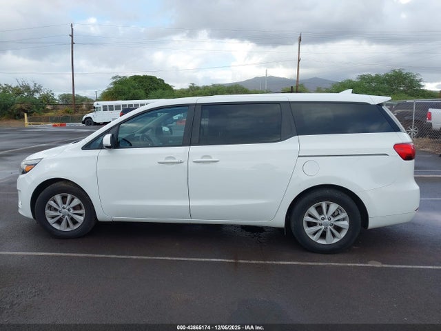 KIA SEDONA LX 2018 KNDMB5C15J6378858 Image 14